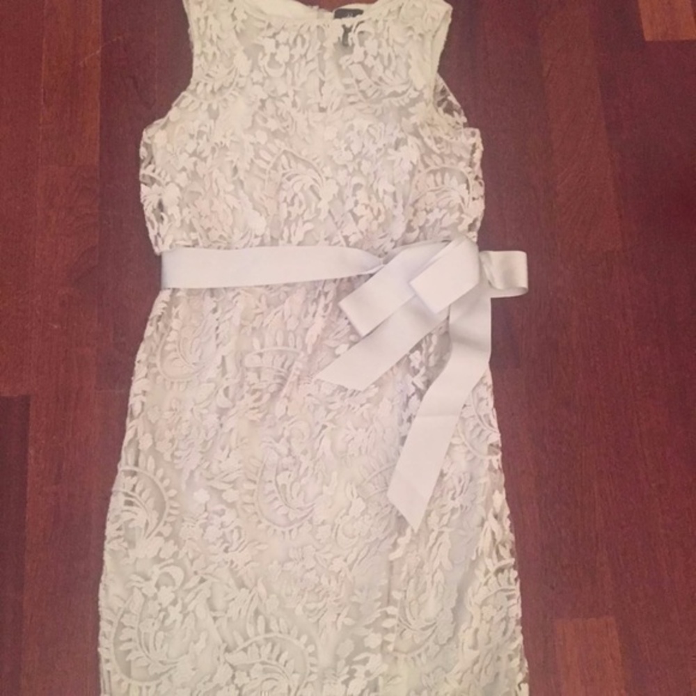 Adrianna Papell Sleveless Blue Lace Cocktail Dress